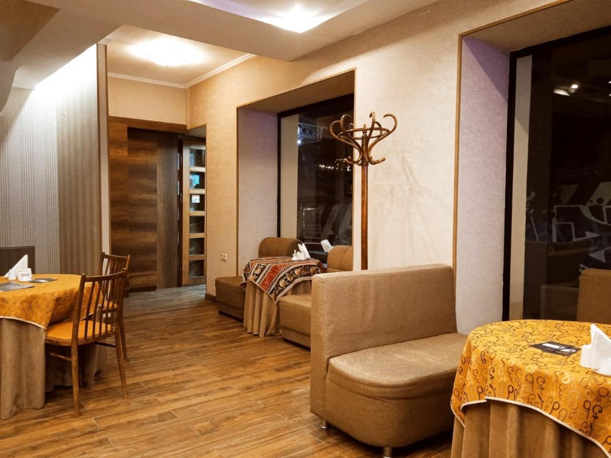 Barsuna Tiflis Exterior foto
